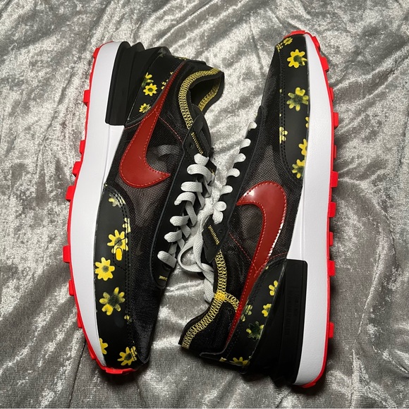 NEW Nike Waffle One Men’s 9.5 Black/Habanero Red DQ7637-001 Low Top Running Shoe - Picture 2 of 8